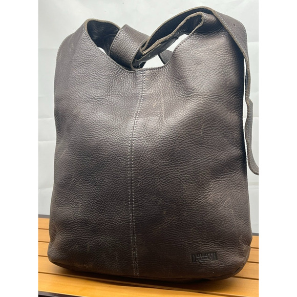 Duluth Trading Company Lifetime Leather Crossbody Bag Oiled full-grain leather - Picture 1 of 7